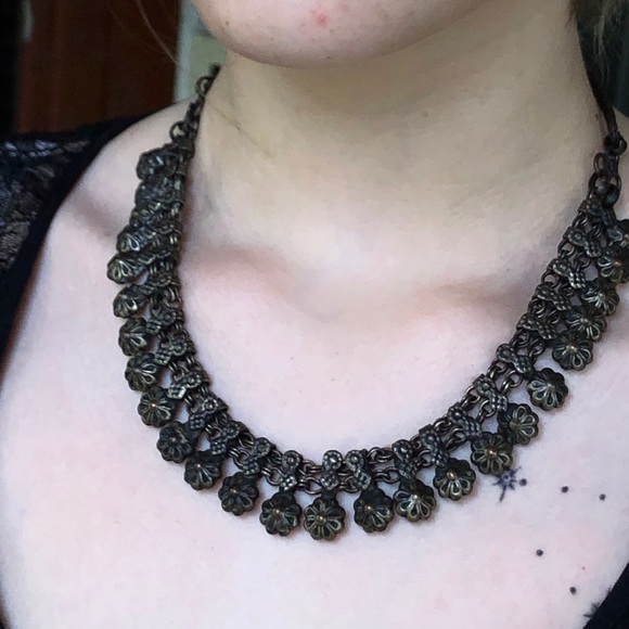 Dark Metal Copper Tone Boho Flower Necklace - Picture 3 of 5